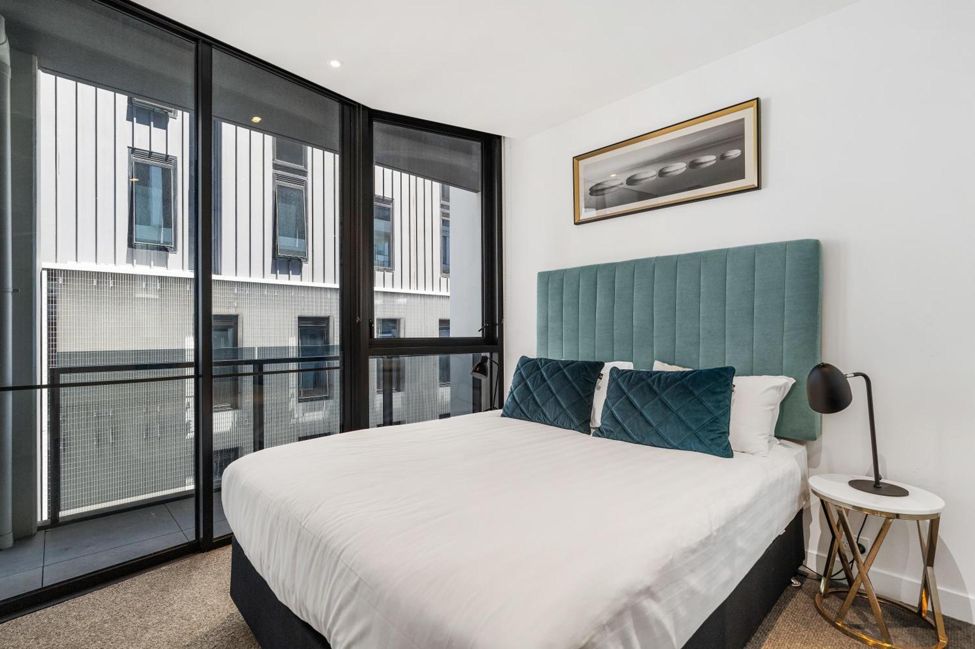 The Eminence Apartments By Cllix Melbourne Eksteriør bilde