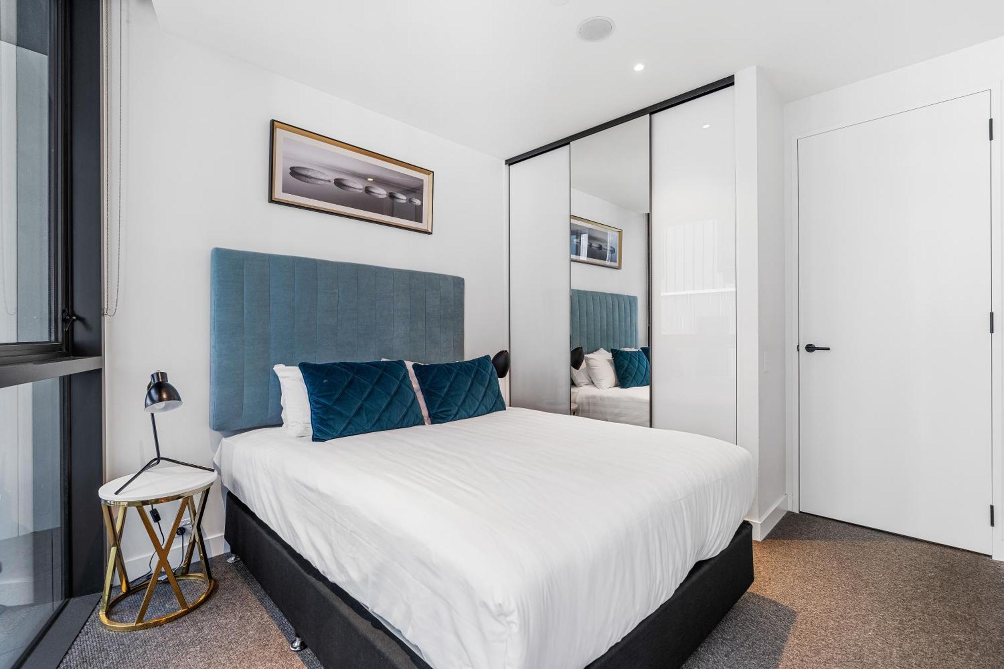 The Eminence Apartments By Cllix Melbourne Eksteriør bilde