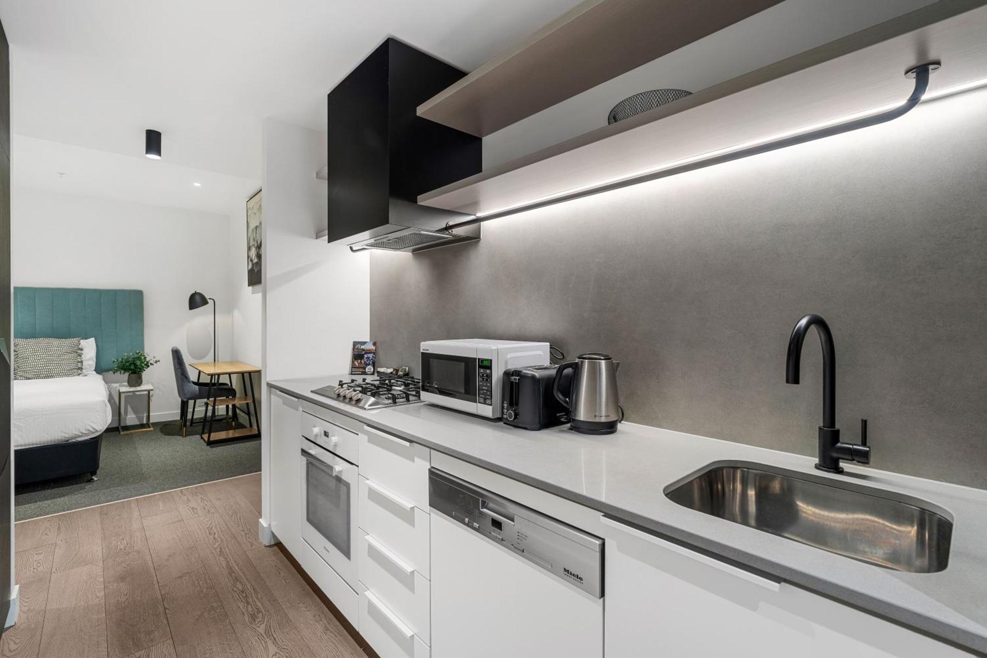 The Eminence Apartments By Cllix Melbourne Eksteriør bilde