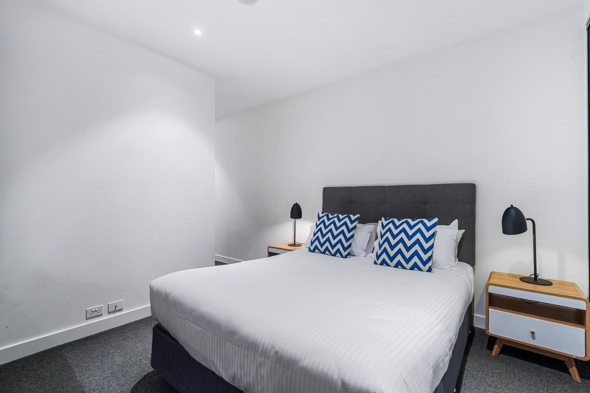The Eminence Apartments By Cllix Melbourne Eksteriør bilde